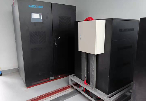 武漢某縣人民醫(yī)院160KVA-UPS主機(jī)